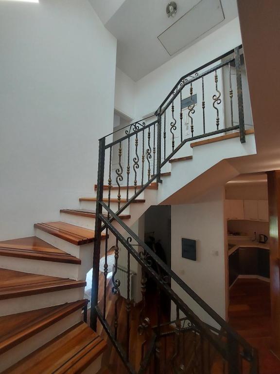 Prestige Old Town Villa - 3