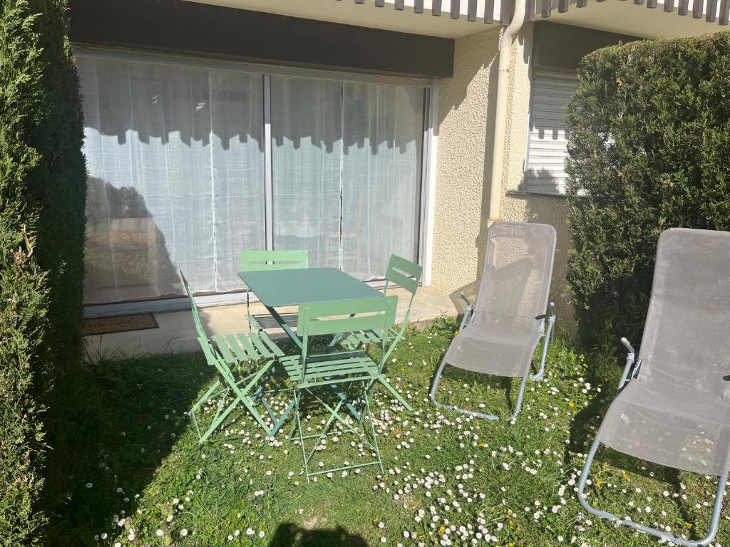 HOUNTANET appart 5 personnes vue montagne avec jardin - 5