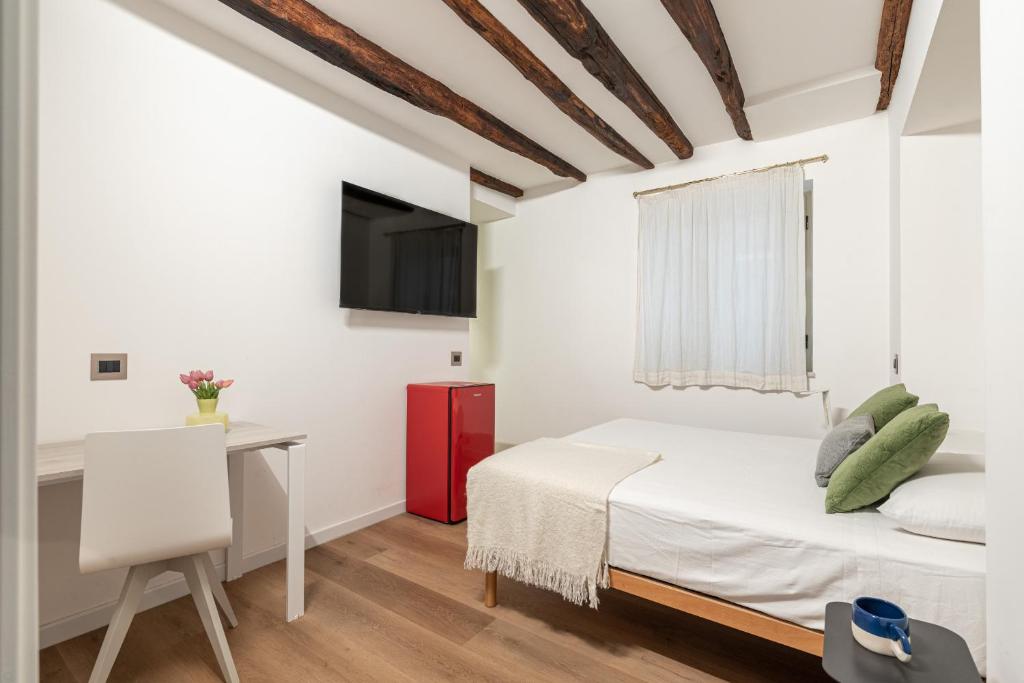 Palazzo Ferrara Rooms by Wonderful Italy - 1