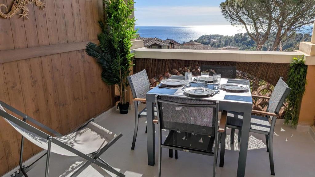 l'Adresse Cap Estérel, T2 Vue Mer, Clim, Parking & 5 Piscines - 2