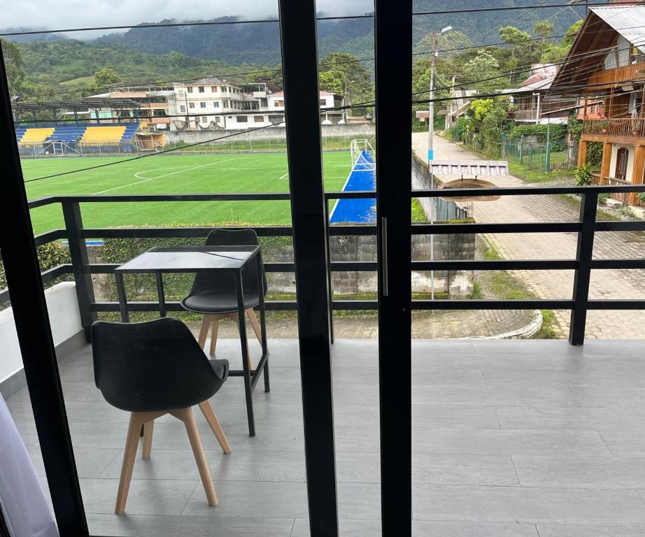 Bird Lover's House Studio Apartments in Mindo - 3