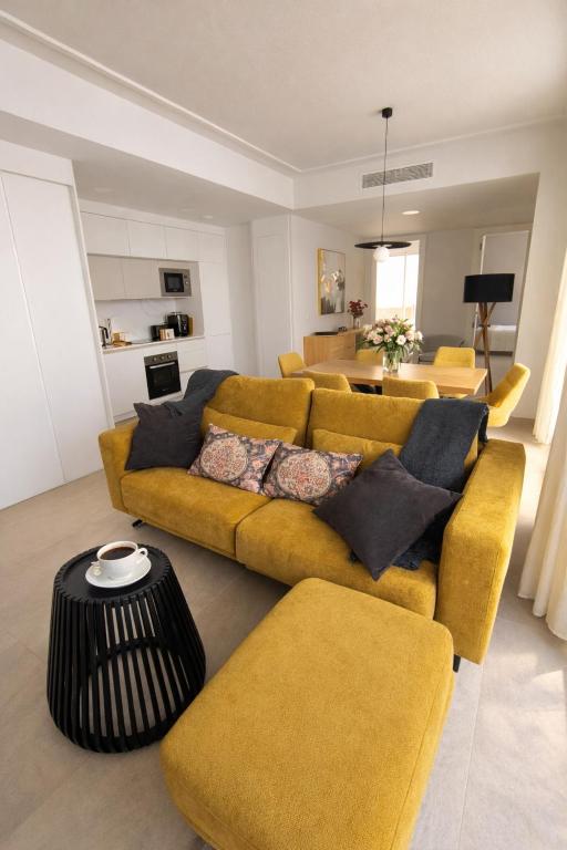Sunny Waves & Coast 2 Apts, 6BR, AC & Heated POOL - 5