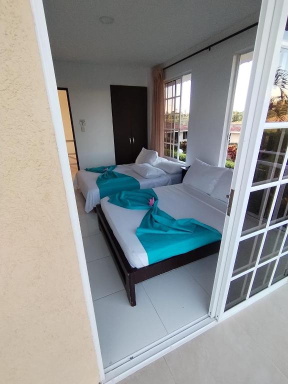 Finca el Amanecer - 30P - Pool - 3