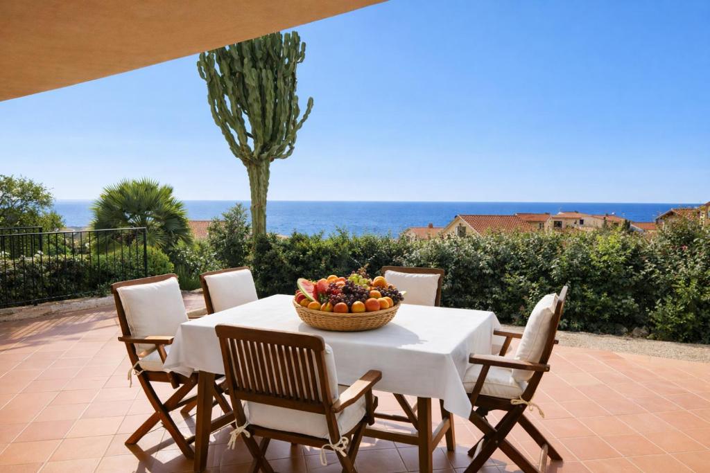 Vista mare spettacolare con terrazza a 2 minuti dalla spiaggia - 1