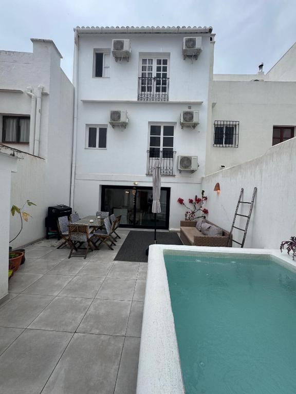 Céntrico duplex con piscina - 4
