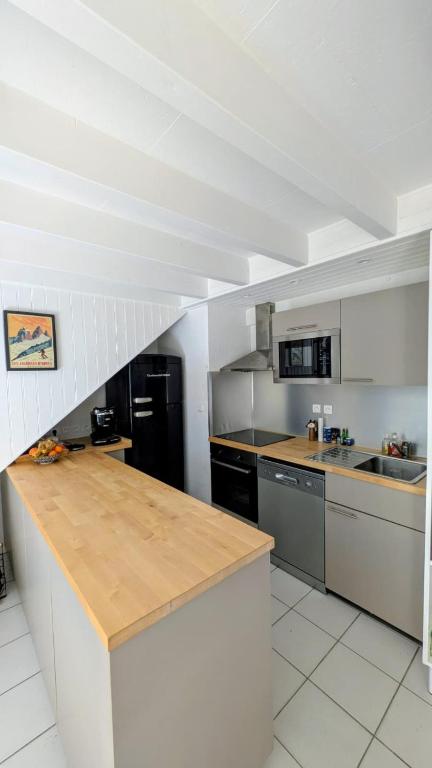 Lacanau Océan, maison 6p, grande terrasse sous les pins, golf, piscine & océan à vélo - 5