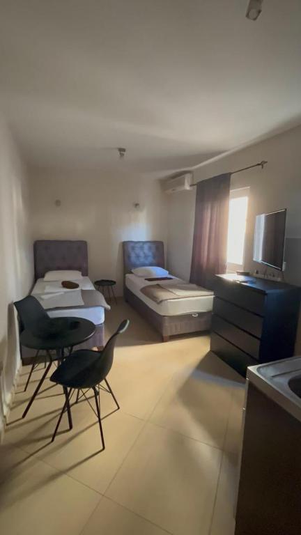 Mandir apartments - Center - 3