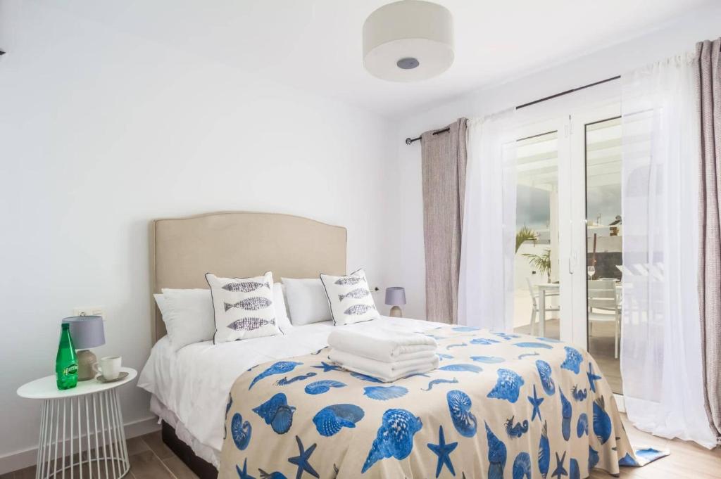 Villa Cala by Villa Plus - 5