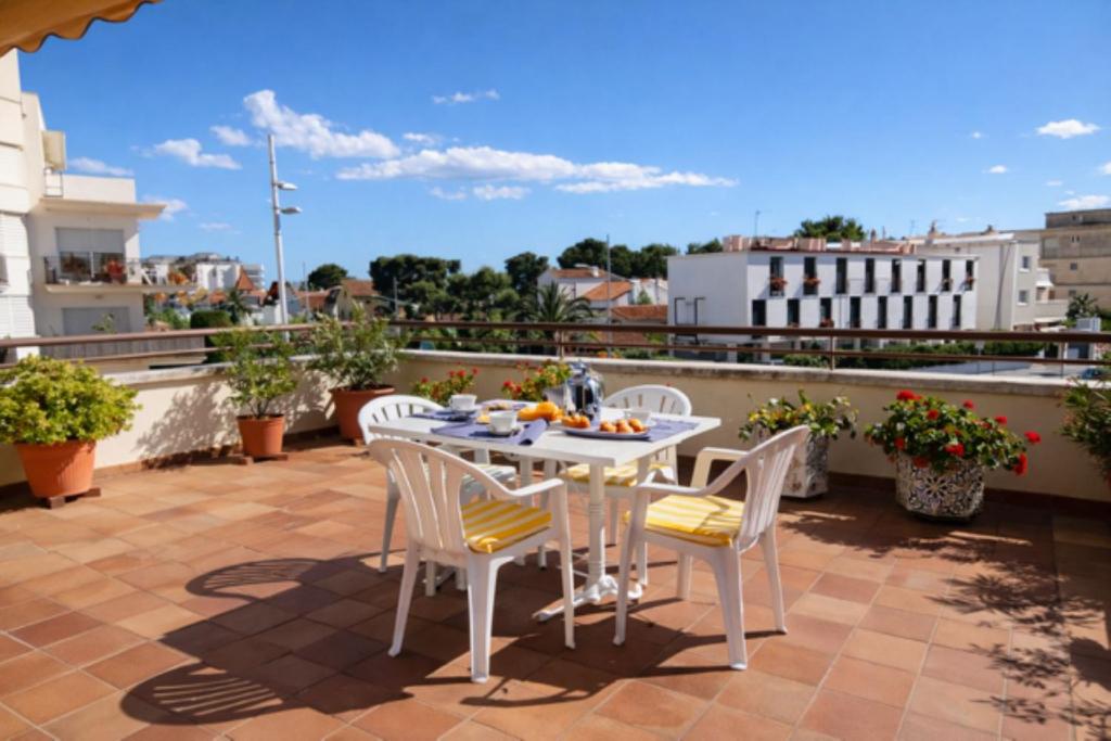 Charming Sitges Apartment with Shared Pool City Views - 5