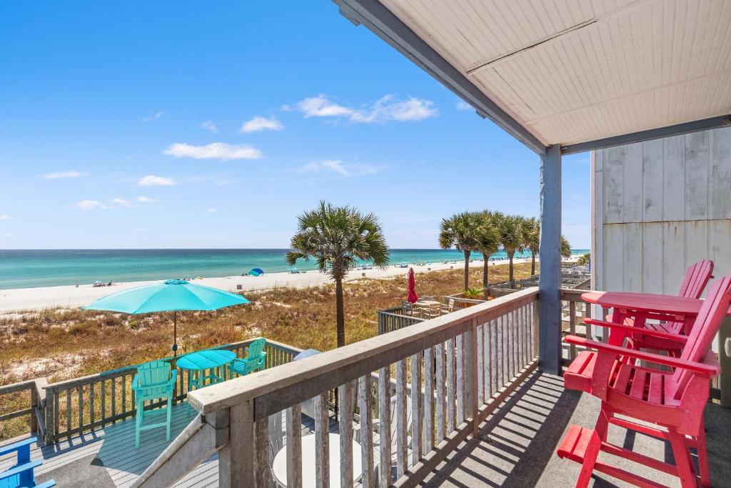 Surrounding environment, Premier Townhomes by Panhandle Getaways in Panama City (FL)