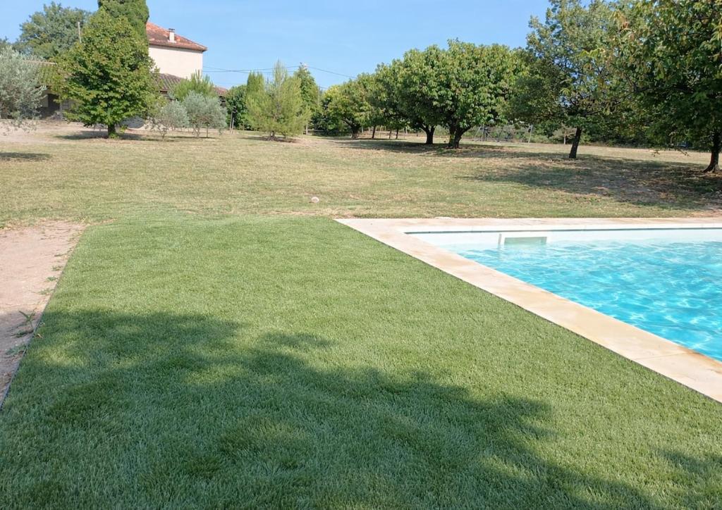 Maison au cœur d'un domaine viticole en Provence - 3