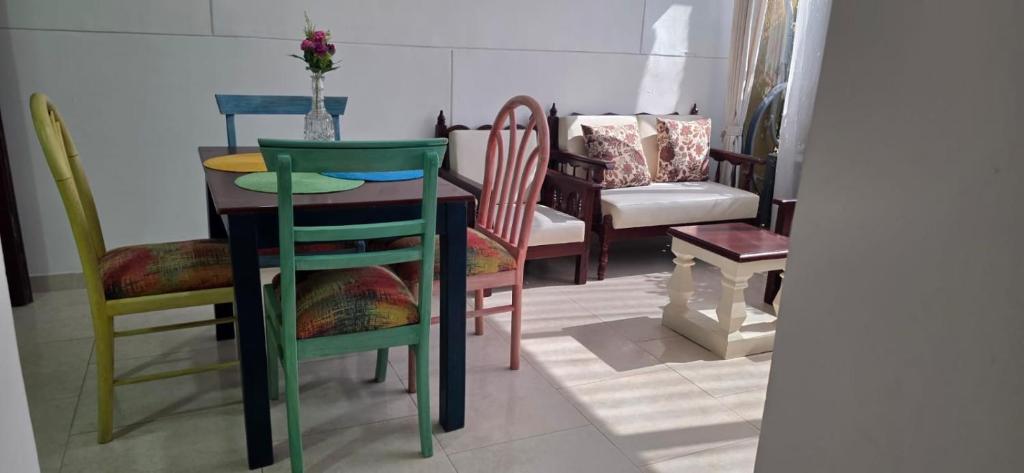 Apartamento Con Piscina Cerca Al Aeropuerto - 4