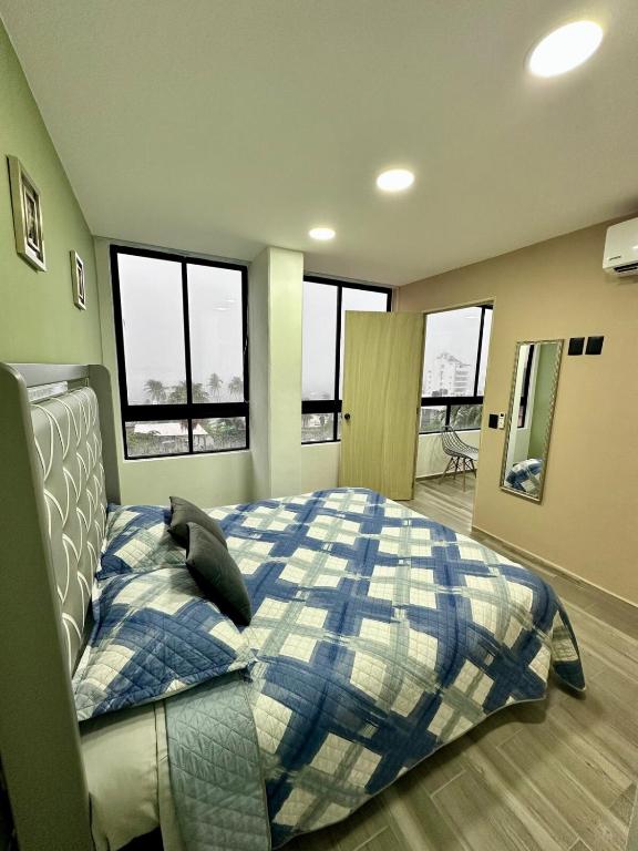 Precioso departamento de 2 recamaras con vista a la bahia - 2