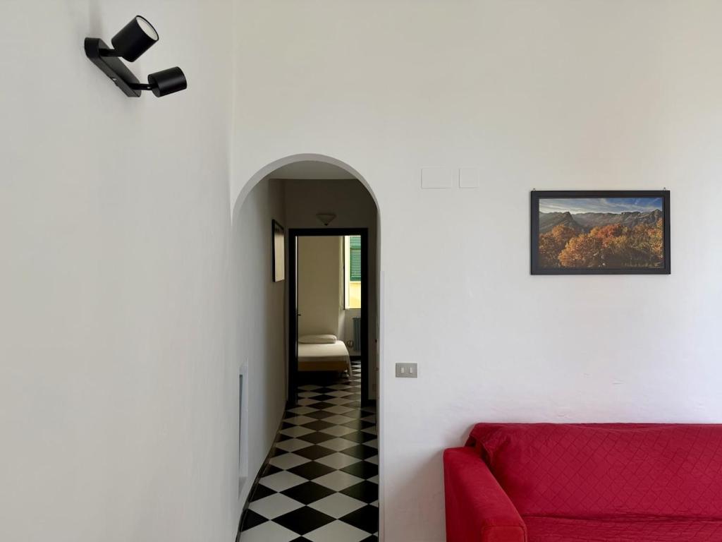 HOST4U - Casa Teresa Apartment front Beaches in Imperia City Centre - 3