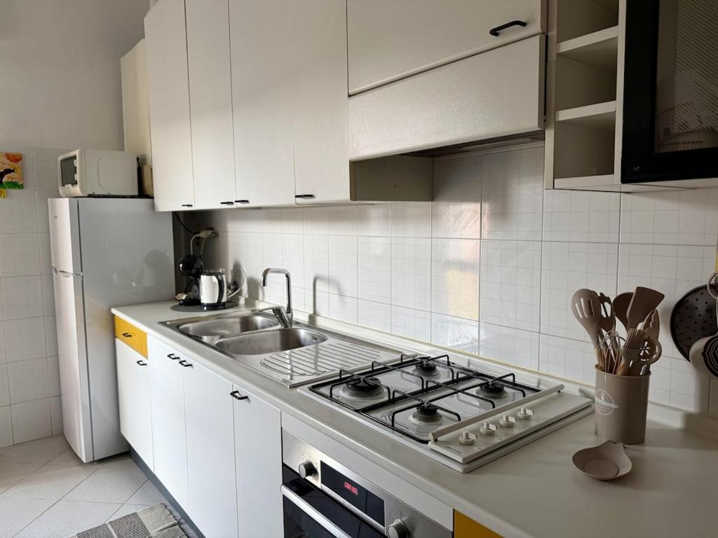 HOST4U - VYdo Apartment in Porto Maurizio, Imperia - 5
