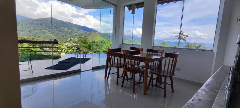 Vista Escalera Lodge - 3