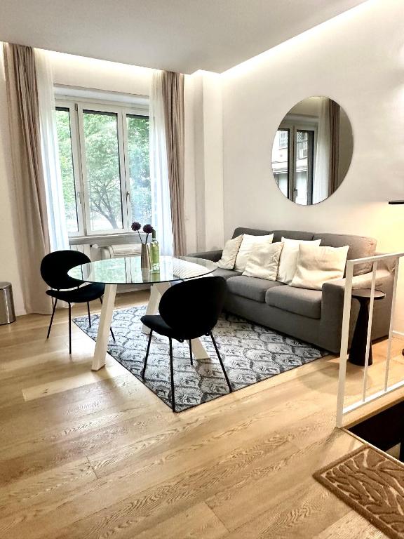 Sempione-CityLife Design Flat 60mq with Studio Space - 1