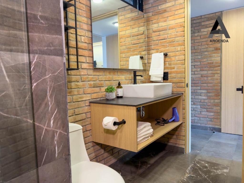 Spacious Loft with View and Balcony in Midtown Providencia 702 - 4