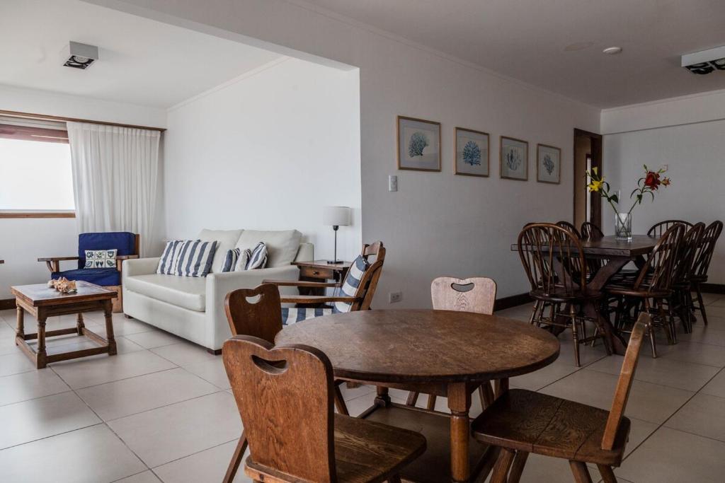 BT Homes - Muy Amplio & Vista Frente al Mar - Playa Grande - 2