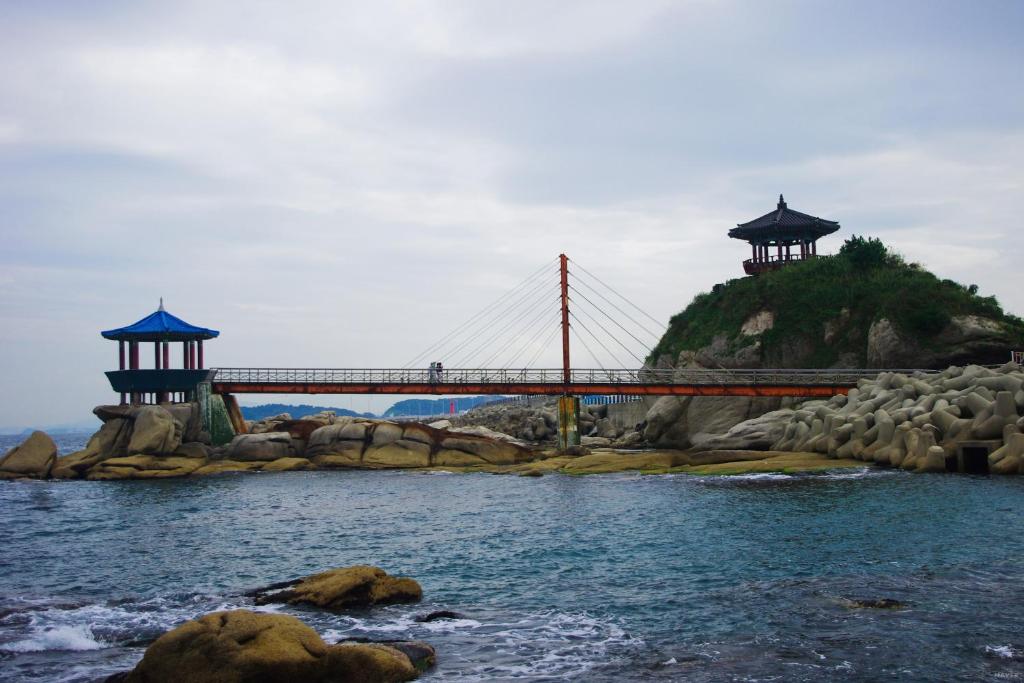 위드 유 호텔 앤 게스트하우스