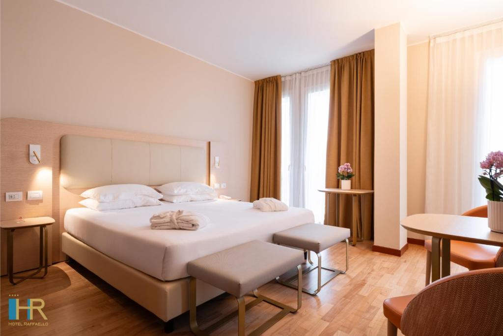 Hotel Raffaello - 1
