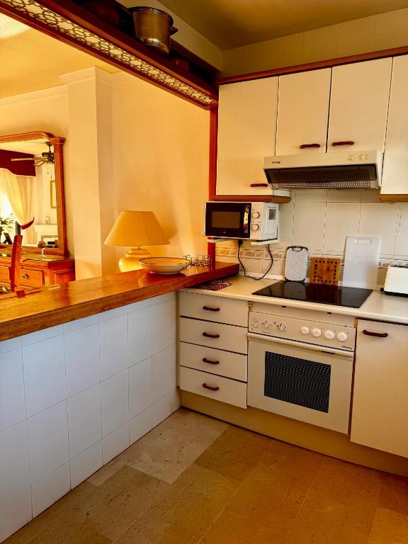 Cozy and inexpensive apartments nearly sea,tennis,bars and other - 5
