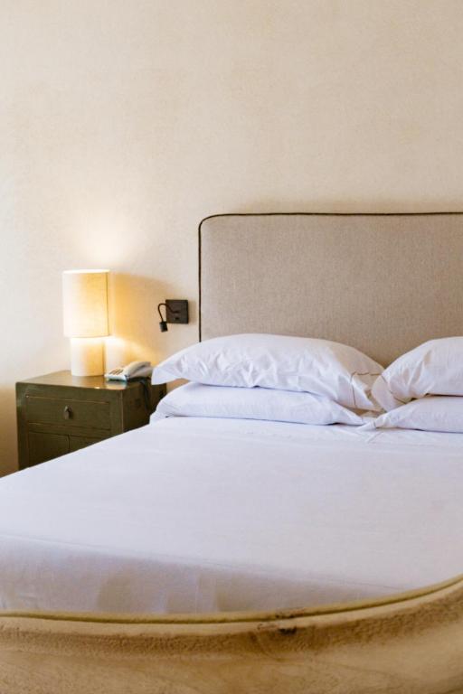 Hotel Mercedes — Hotel rooms in Limone sul Garda, Lombardy