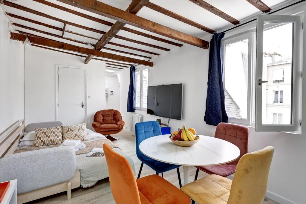Montorgueil & Le Marais - 1BR - Paris Vacation Rentals - 3