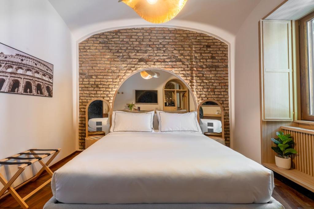 Suli Colosseum Designer Suites - 2