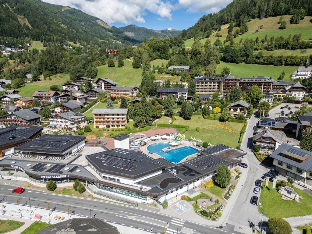 Gästehaus Schusser an der Therme, Frühstück, Doppelzimmer und Ferienwohnung - 5