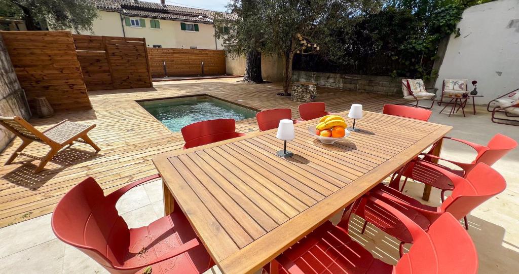 Parking - Swimming pool - Near the city walls - 2
