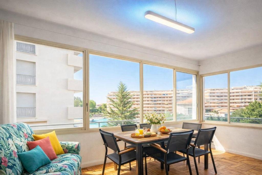 Cannes Croisette Beach - Spacious 2 Bedroom and Terrace - 1