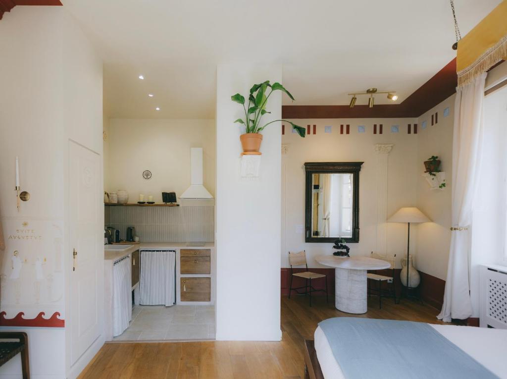 Suite Augustus expérience romaine et cinéma privée appartement T1 - 5