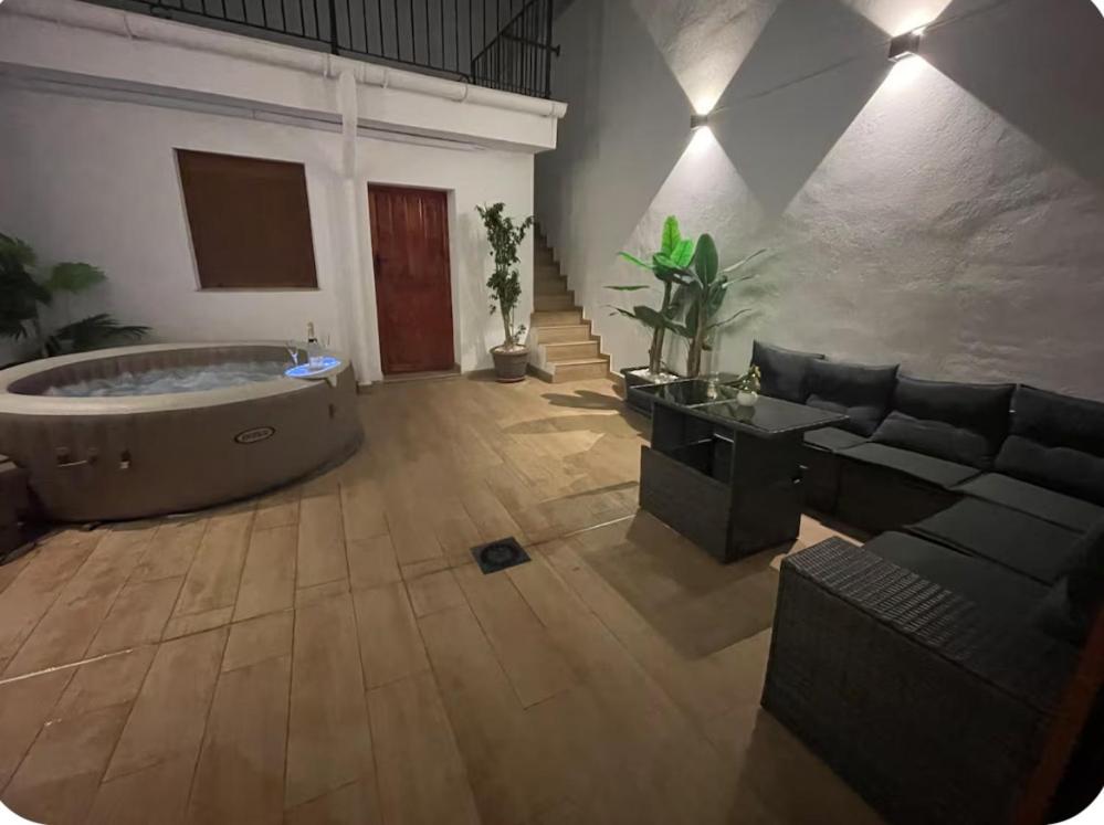 Dream Big with jacuzzi and terrace in Ruzafa - 4