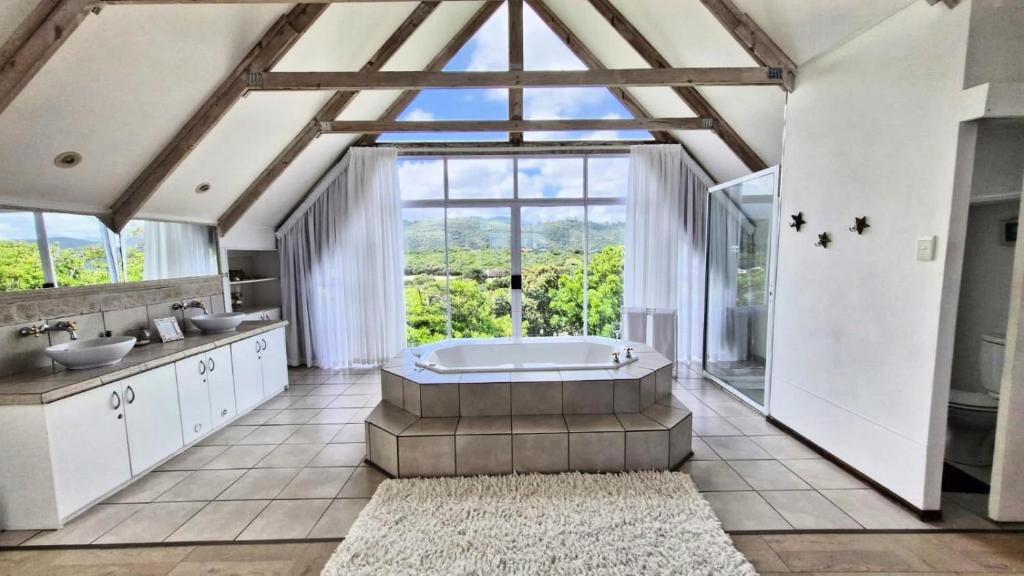 Whales Way Ocean Retreat