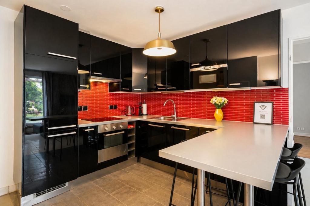 Family Apartment near Disneyland with AC, Garden & Parking - 5