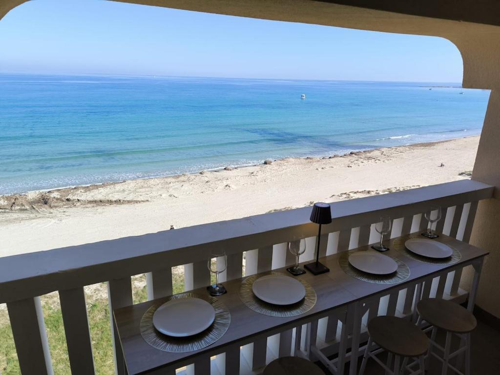 Mariposa de Dos Mares First Line Beach Max 2 Adults & Kids -16Y - 1
