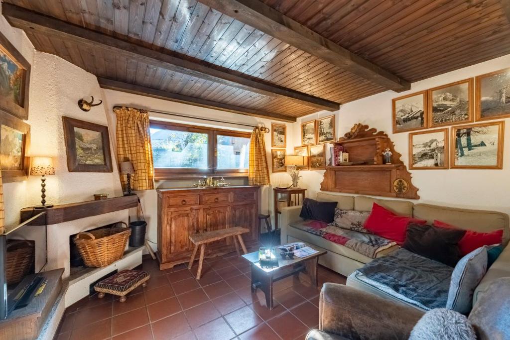 Lovely Apartment In Courmayeur - Happy Rentals - 1