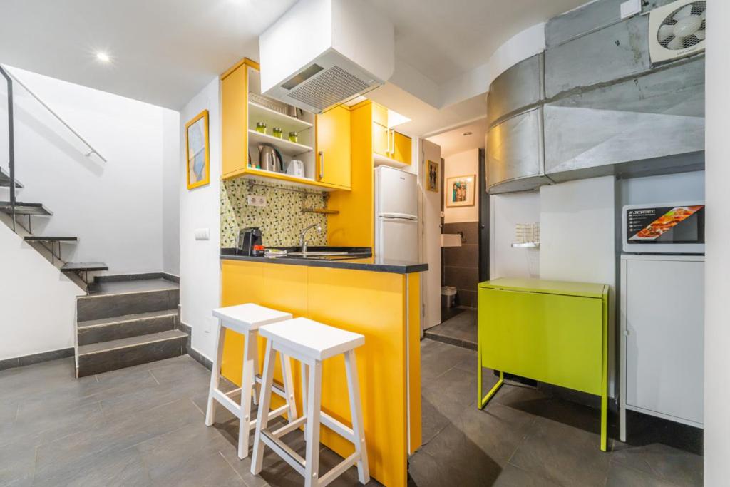 Modern Duplex - 2Bedrooms 1.5Bathrooms - Malasaña - 4