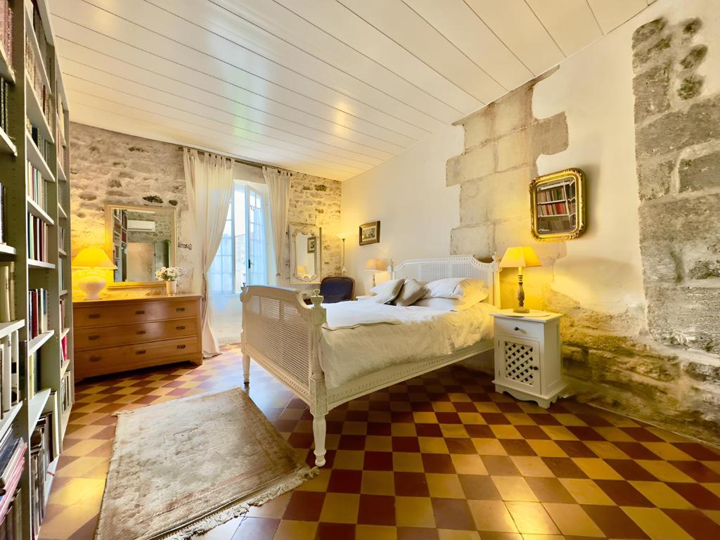 Charming 1750 Stonehouse Saint Rémy - 1