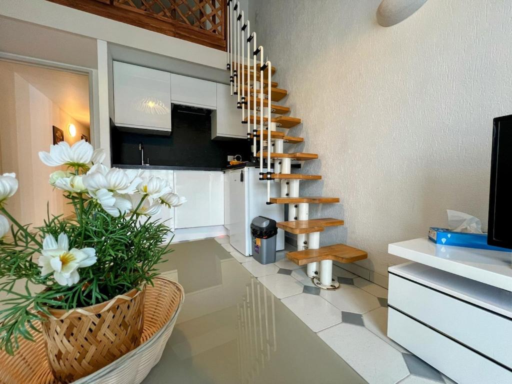 L'Escapade du Port Duplex with Terraces in Antibes - 2
