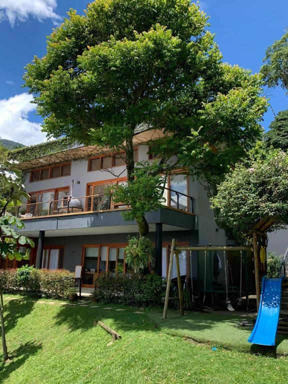 Stylish, bioclimatic family house - 2