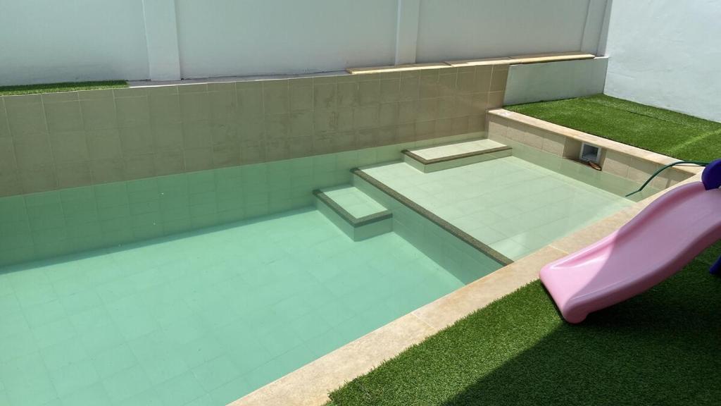 Casa de dos pisos con piscina Villeta - 5