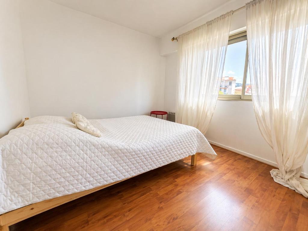 Apartment - walk to Croisette and Palais - 3