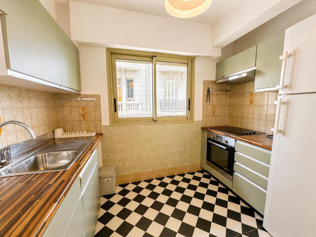 Apartment - walk to Croisette and Palais - 4