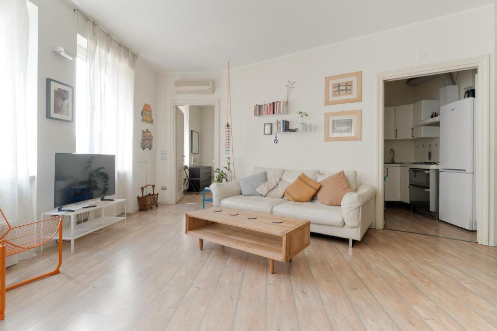 GuestHost - Cozy Balcony Flat X2 Porta Garibaldi - 1