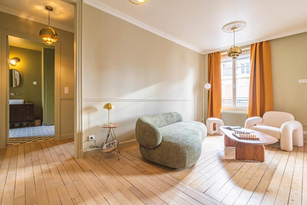 Magnifique Appartement vue cathédrale avec parking privé - 4