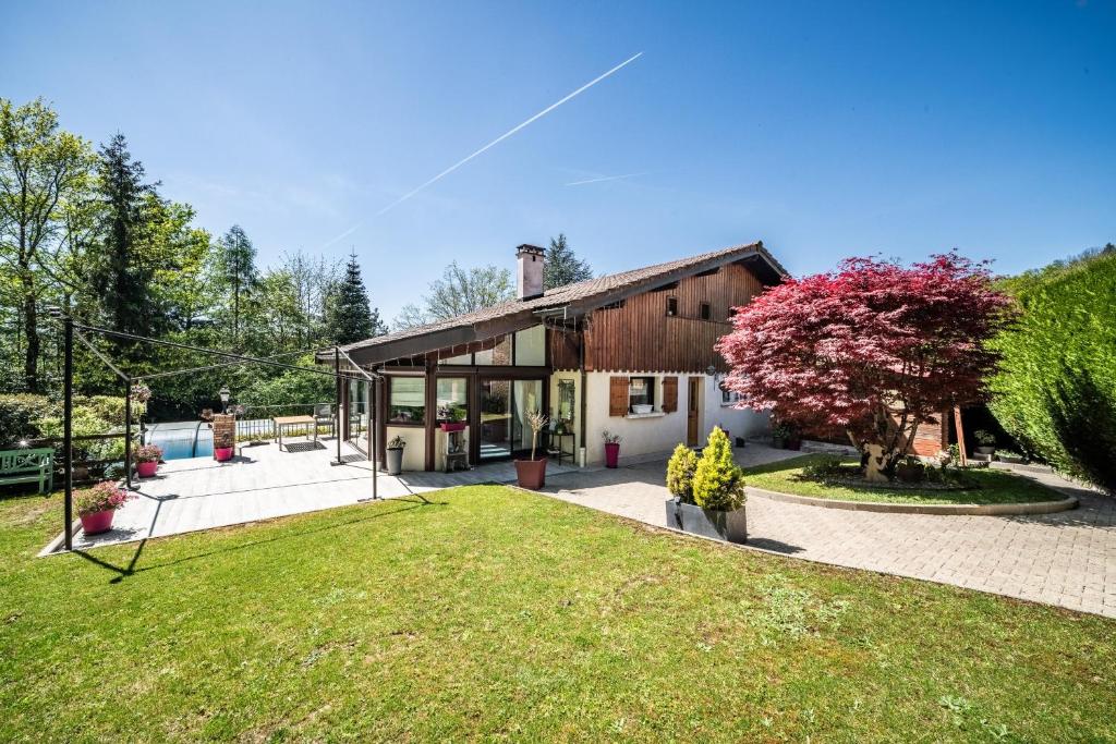 Le Chalet Des Pesettes - 1