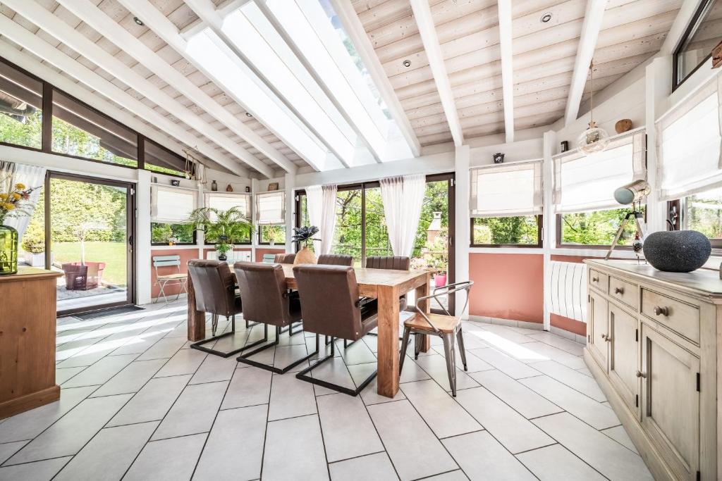 Le Chalet Des Pesettes - 3