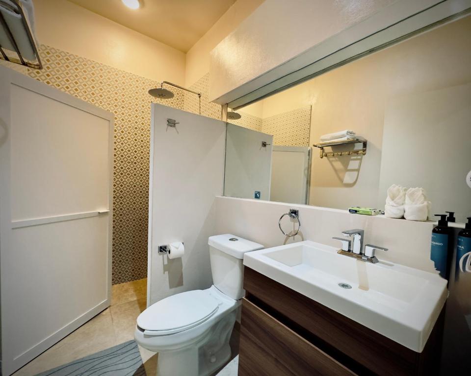 Camila Suites & Rooms - 4